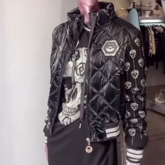 Women's black quilted bomber jacket with skull graphics from zak women - Picture 1 of 8